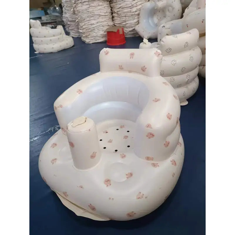 Aufblasbarer Babyhochstuhl zum Essen & Baden