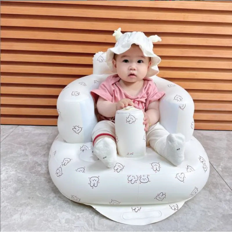 Aufblasbarer Babyhochstuhl zum Essen & Baden